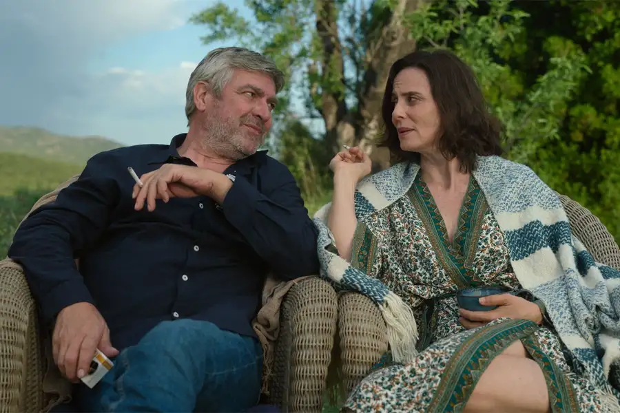 tierra-baja-2025-pelicula-critica