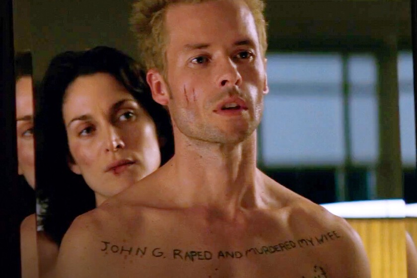 "Estoy fatal en Memento". Guy Pearce ha vuelto a ver la película de Christopher Nolan 25 años después y se destroza a sí mismo