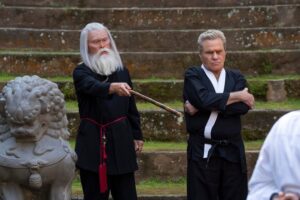 Adiós para siempre a 'Cobra Kai'. El intenso tráiler del final de la serie de Netflix promete una gran despedida para la secuela de 'Karate Kid'