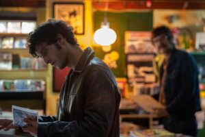 Es una de las grandes ganadoras de los Goya 2025, aunque muchos creen que merecía más. Una película de caos y amistad inspirada en hechos reales