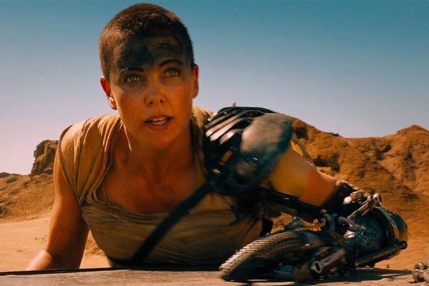 "Está gordo y apenas puede pelear". Charlize Theron destroza al actor que fue una de las grandes estrellas del cine de acción de los 90