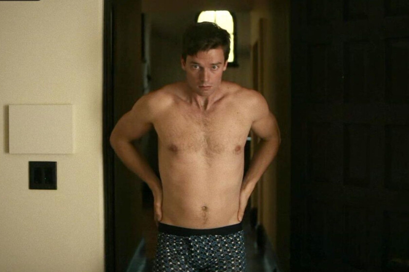 Arnold Schwarzenegger no se ha sorprendido al ver a su hijo desnudo en 'The White Lotus'. "De tal palo, tal astilla"