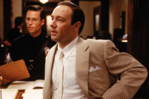 "Tenía miedo, es un hombre bastante agresivo". Guy Pearce habla del acoso de Kevin Spacey, y éste le responde agriamente