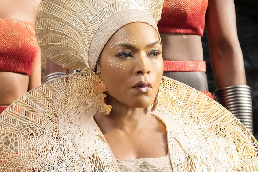 "Merecía el Oscar por Black Panther 2". Angela Bassett explica su estoica reacción tras ser derrotada por Jamie Lee Curtis