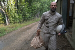 Jason Statham volverá a ser 'The Beekeeper'. En marcha una secuela con el director de la película de acción más violenta de los últimos tiempos