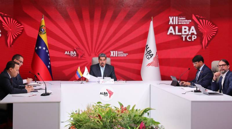 Maduro propone fondo inicial de US$10 millones para créditos a migrantes retornados