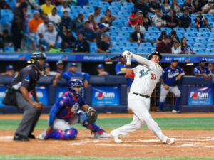 Aldrem Corredor volverá con los Acereros de Monclova