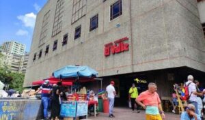 Alertan que falsos colectivos matraquean en El Valle