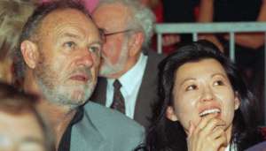Quién era Betsy Arakawa, la esposa de Gene Hackman hallada muerta junto al cuerpo del actor