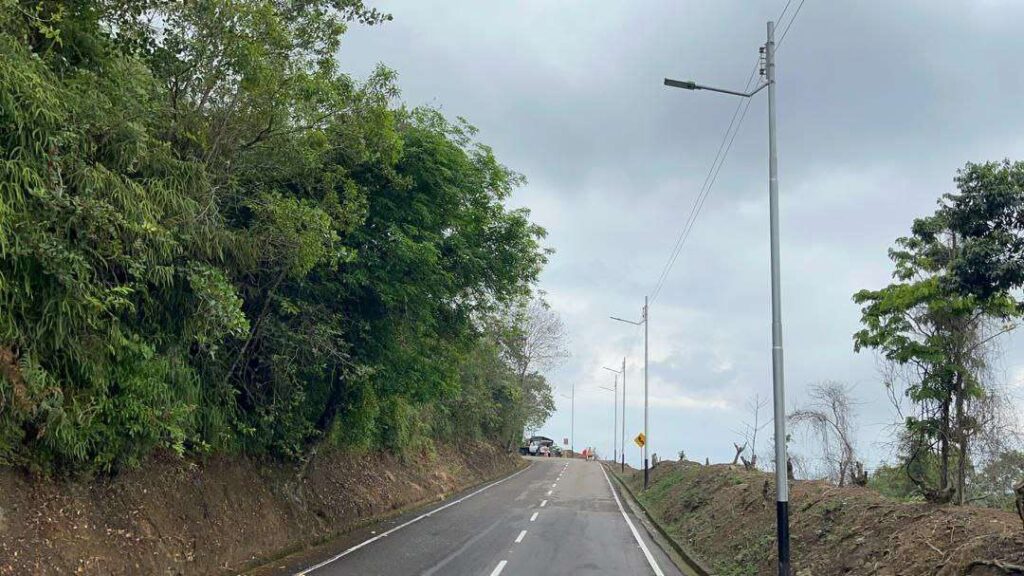 Continúa ampliación de la red eléctrica en zonas rurales de San Cristóbal