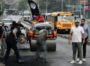Dan inicio al Plan de Asfalto en Caracas