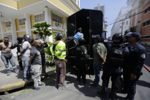 Denuncian represión policial desatada contra manifestantes en Panamá