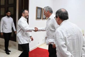 Díaz-Canel se solidariza con Venezuela y denuncia “cruzada imperialista” de EEUU