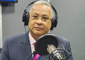 La sugerencia del comisario Douglas Rico a madres y padres sobre el uso de redes sociales de sus hijos