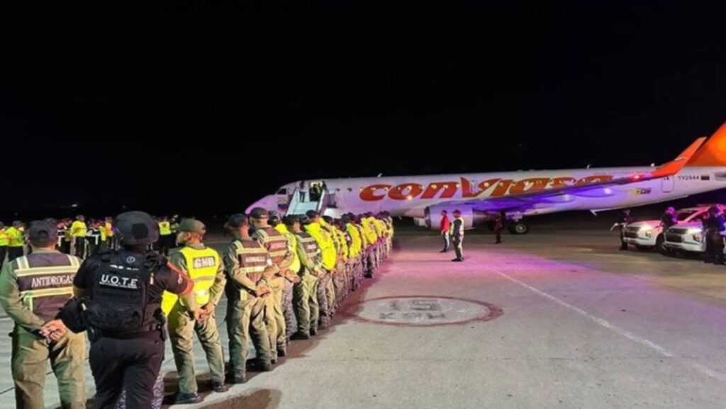 Llegaron al aeropuerto de Maiquetía los primeros venezolanos deportados desde EEUU