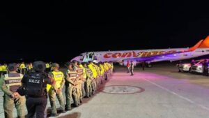 Llegaron al aeropuerto de Maiquetía los primeros venezolanos deportados desde EEUU