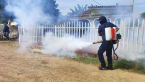 En el Zulia realizan plan masivo de fumigación
