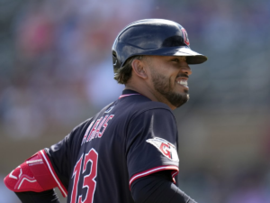 Gabriel Arias se ajusta para mejorar a la ofensiva