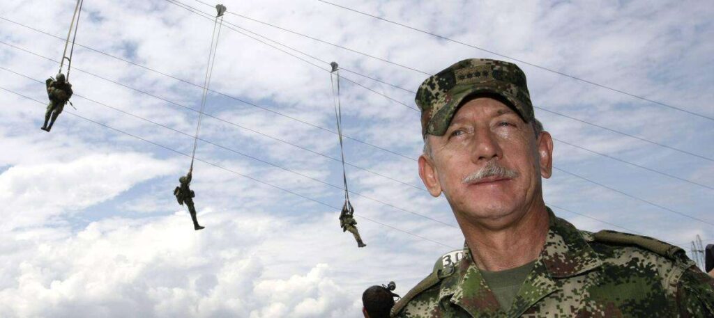 Imputan por asesinato a 4 generales retirados