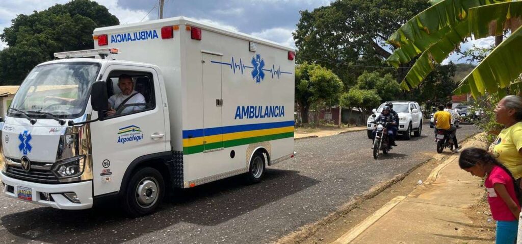 Incorporan 4 ambulancias a la red de salud en Anzoátegui