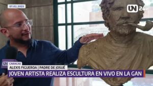 Joven genio Josué Benjamín realiza escultura en Galería de Arte Nacional