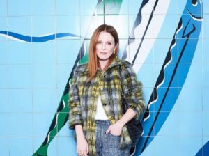 Julianne Moore denuncia que Trump prohibió su libro infantil