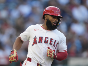 Luis Rengifo buscará ganar el arbitraje contra los Angelinos