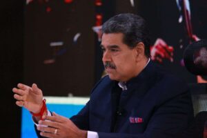 Maduro celebra desmantelamiento de grupos fascistas en Venezuela