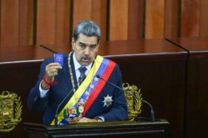 Maduro instruye establecer un régimen disciplinario y de justicia en las cárceles