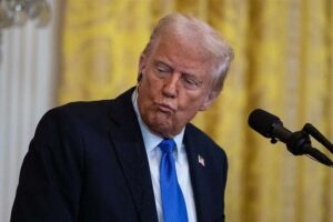 Miles de daneses firman una carta ofreciendo a Trump comprar California