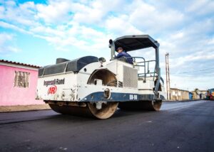 Plan comunal de asfaltado 2025 arrancó en Anzoátegui