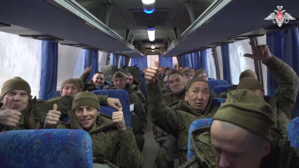 Rusia y Ucrania intercambian 150 prisioneros de guerra