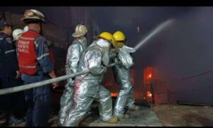 Sofocado incendio en Las Mercedes