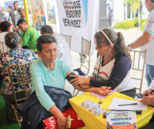 Tocopereños reciben ruta del bienestar social con salud preventiva