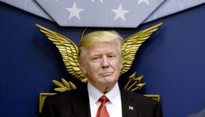 Trump anuncia que Musk revisará también cuentas del Pentágono