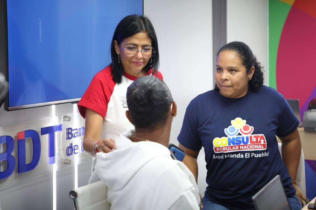 Vicepresidenta encabezó jornada de atención integral en El Llanito