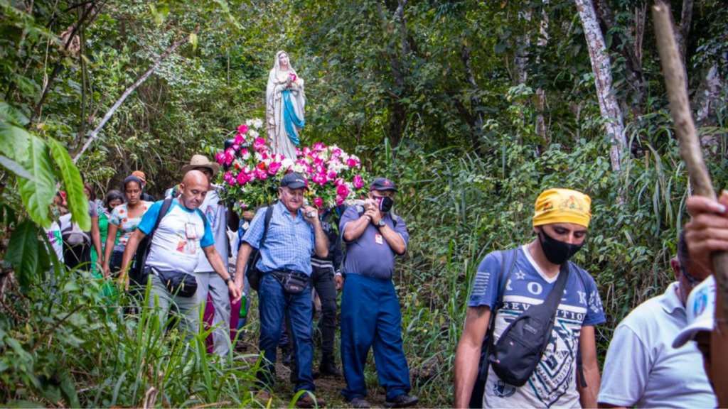 Virgen de Lourdes recorrerá el Waraira Repano