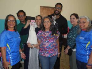 Un Juguete, una Sonrisa llegan al "Dr. Pedro González Meleán" en El Paraíso