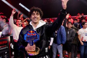 McKlopedia se coronó como campeón de la Red Bull Batalla 5 Vidas