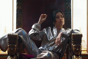 su-majestad-prime-video-serie-critica