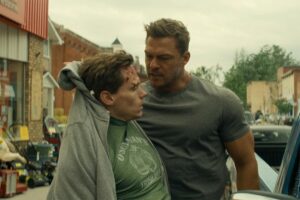 La serie que ha destronado a 'Reacher' en Prime Video con armas muy diferentes al thriller con Alan Ritchson