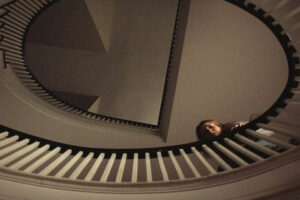 Acaba de estrenarse en streaming la sorprendente película romántica que fue fenómeno de taquilla, pero también desató escándalos y líos legales