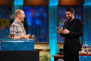 Ignacio de la Torre descoloca a David Broncano con la respuesta "más científica" a la pregunta del sexo. "Lo de pelársela como un mono se ha dicho siempre"