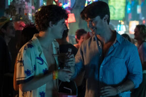 "Pensamos que iba a vomitar". Ese beso de 'The White Lotus', explicado por una de las estrellas de la serie de HBO