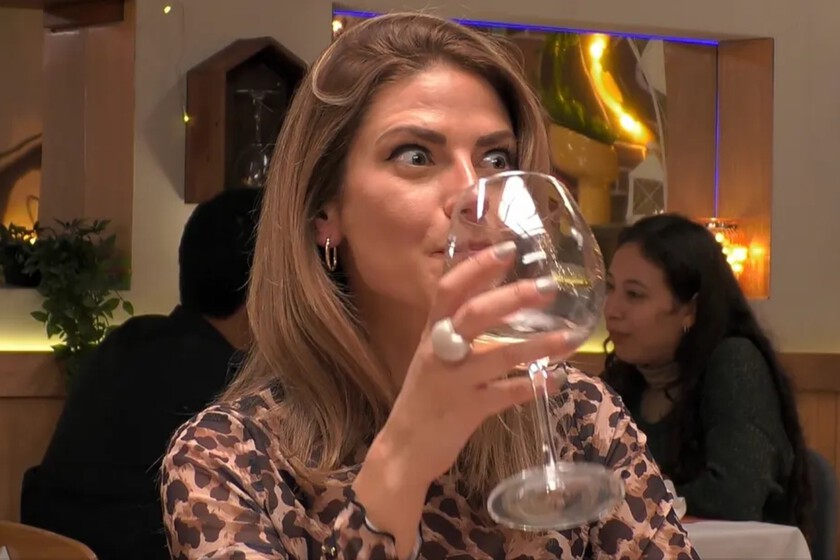 'First Dates', una soltera de Valencia alucina con la petición de su cita. "Si tienes alguna amiguita para mí"