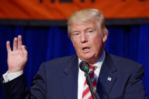 "No tiene fallos". El mejor western de la historia según Donald Trump es esta inolvidable película del oeste con Clint Eastwood