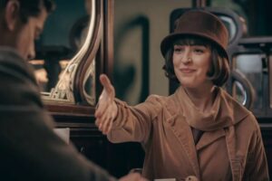 Ante el repentino éxito de 'La favorita 1922', Telecinco anuncia su decisión sobre su emisión tras el final de 'La isla de las tentaciones'