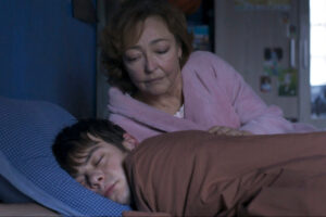 'Misericordia' (2025), crítica | Un acertado thriller sobre la tragicomedia de estar siempre cachondo en un pueblo muy pequeño