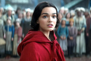 Disney llegó a poner un gurú de redes sociales a Rachel Zegler para controlarla antes del estreno de 'Blancanieves'. Pero creo que ese no ha sido el motivo de su fracaso