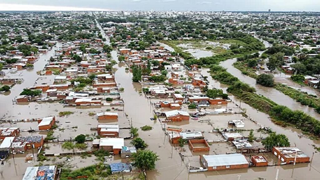 Alrededor de diez muertos contabilizan en la ciudad argentina de Bahía Blanca tras paso del temporal más terrible en 100 años
